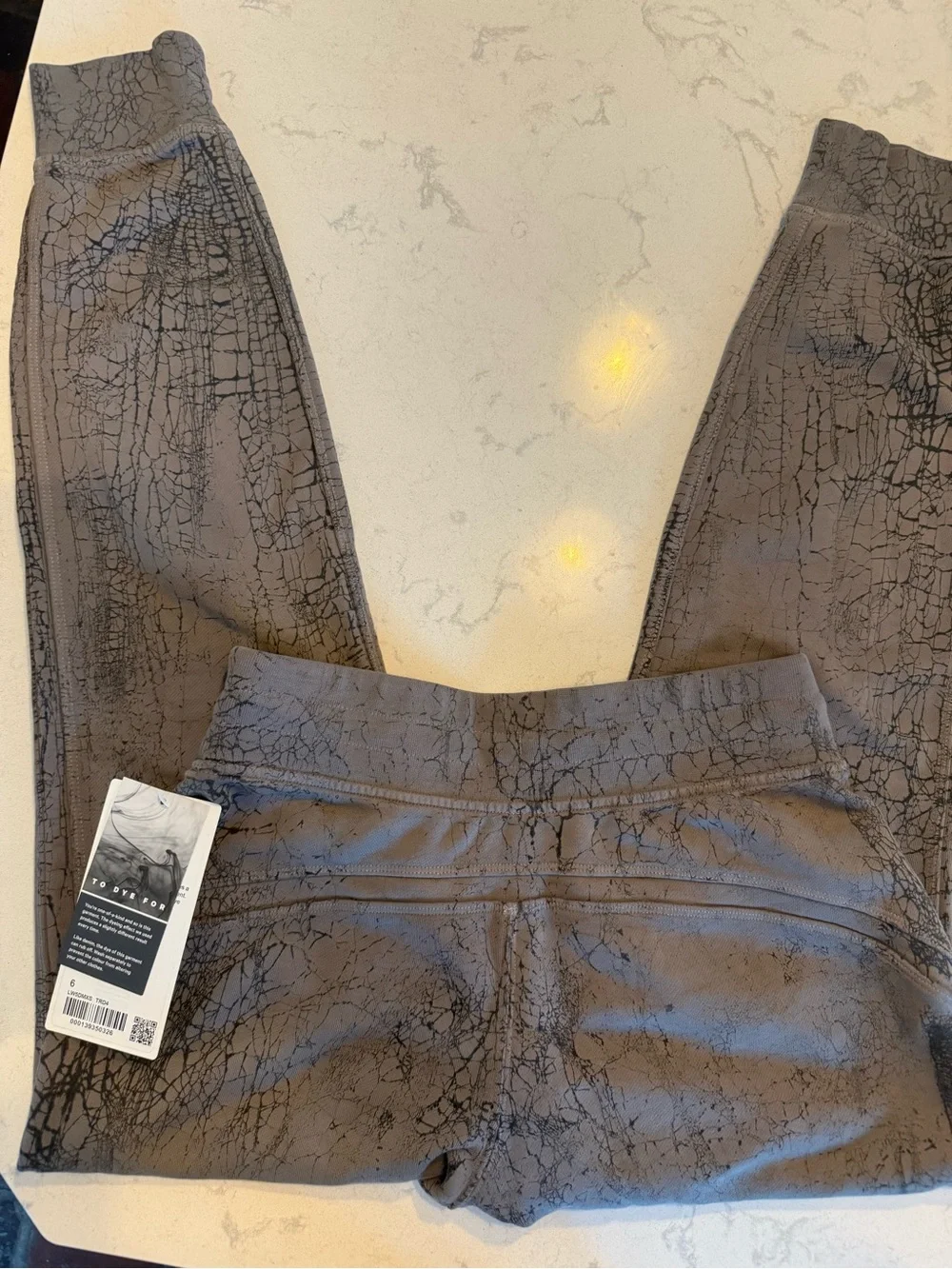 Lululemon NWT Warm Down Jogger Thread Dye size 6